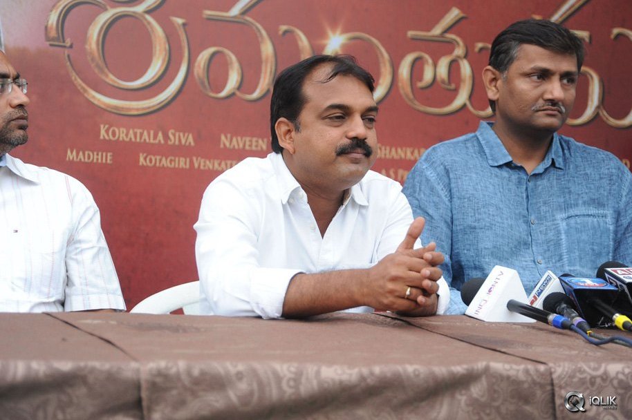 Srimanthudu-Movie-Press-Meet